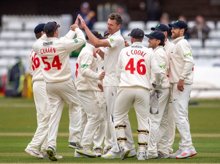 Glamorgan face Leicestershire after thriller in Derby