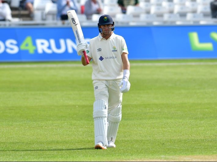 Top of the table Glamorgan face Middlesex