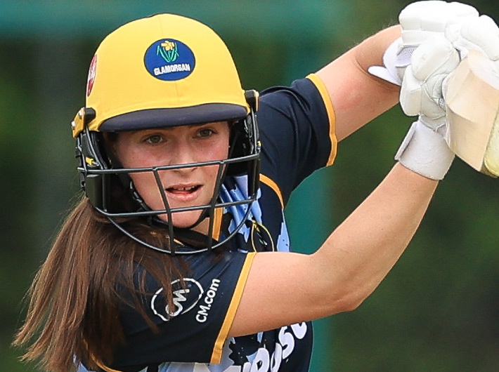 FREE ENTRY: GLAMORGAN vs SHARKS
