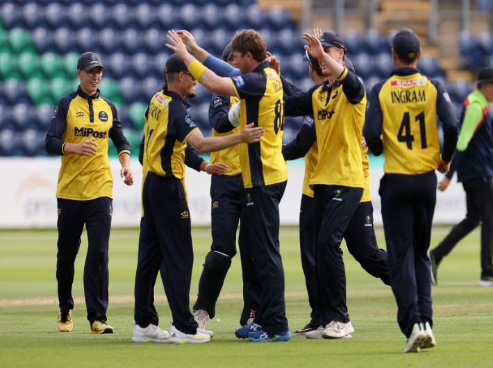 Glamorgan make the Metro Bank One-Day Cup final at Trent Bridge