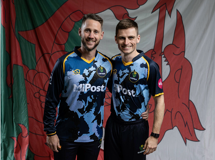 Glamorgan win twice at Swindon, including their first-ever Super Over!