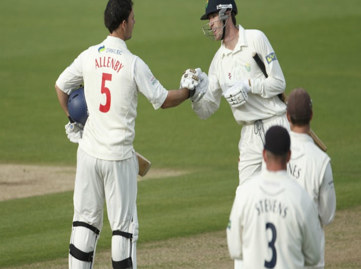 Allenby steers Glamorgan to a draw at Chelmsford