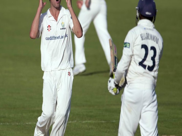 Hampshire beat Glamorgan by six wickets