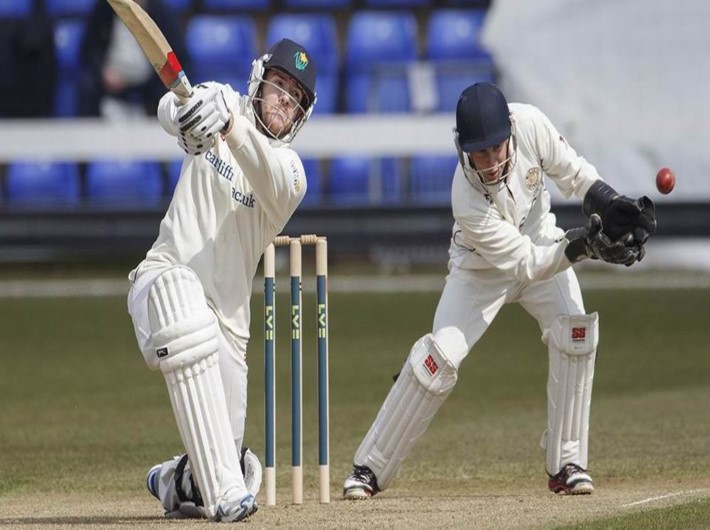 Bragg makes 74 but Glamorgan slip to 185/9 at the Ageas Bowl