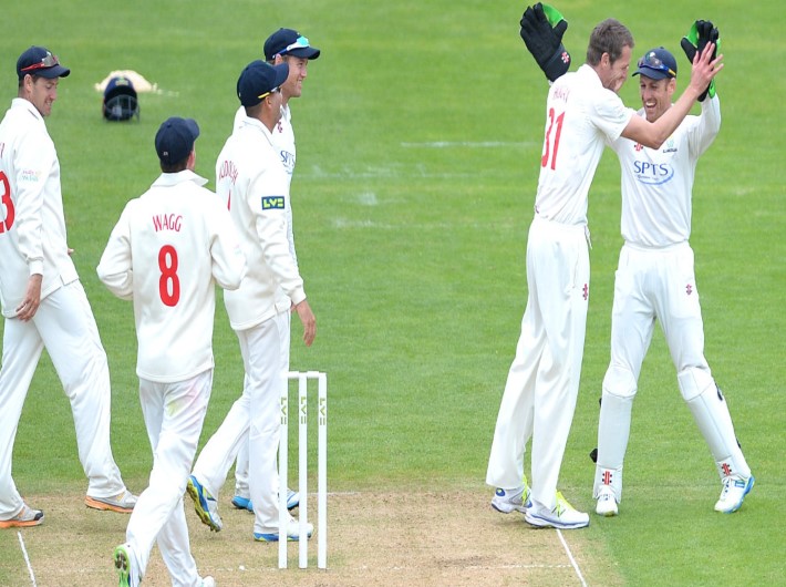 Glamorgan Lose Carter for Kent Trip