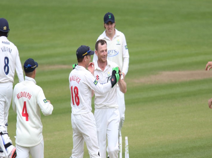 Wagg stars to set up winning position for Glamorgan