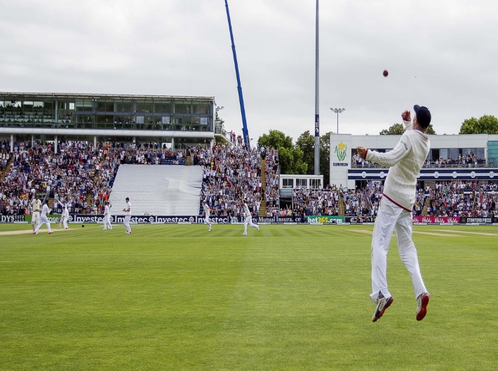 England Wrap Up Magnificent Win