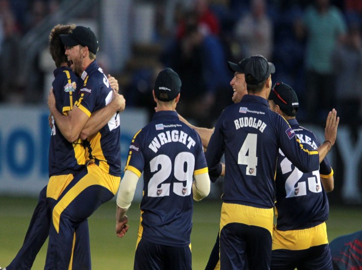 Glamorgan Seek Vital Victory