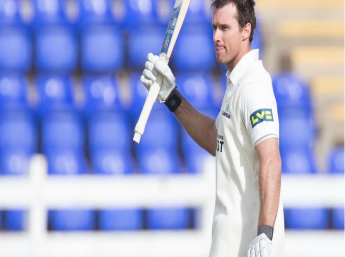 Walters helps Glamorgan secure a draw at Grace Road