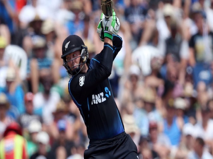 New Zealand see off Pakistan to take semi spot