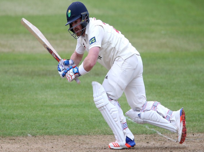 Glamorgan secure a lead of 68 runs at Bristol