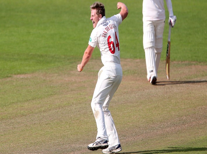 Van der Gugten takes five as Kent make 282