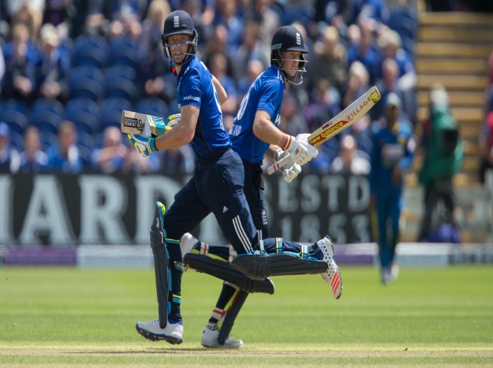 Root And Buttler Power England To 3-0 Scoreline