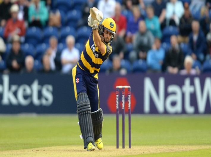 Glamorgan Chase 50-Over Qualification At Chelmsford