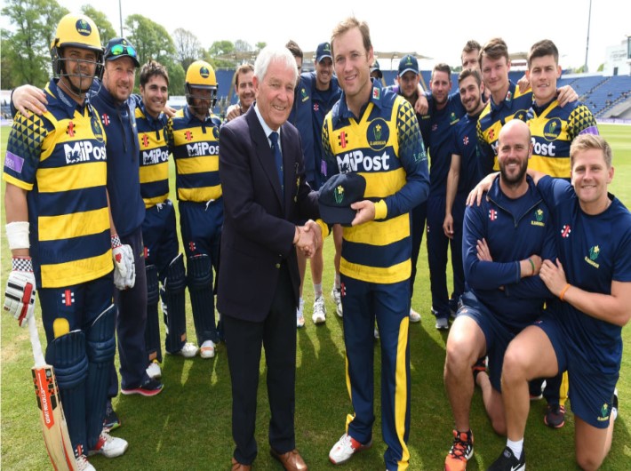 Colin Ingram receives his Glamorgan cap