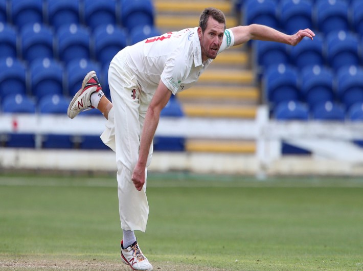 Middlesex were 64/3 when rain brought an early finish