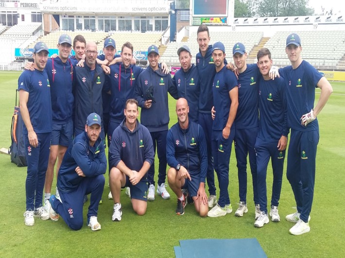 Glamorgan are dismissed for 220 at Edgbaston