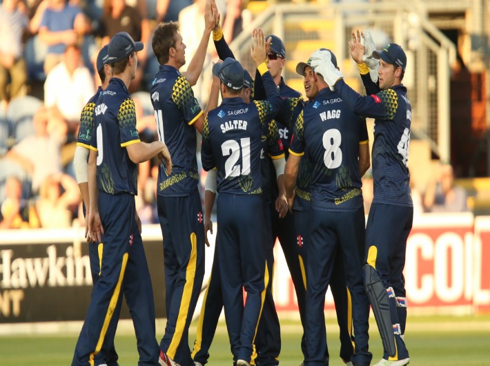 Glamorgan record breakers look to extend winning run