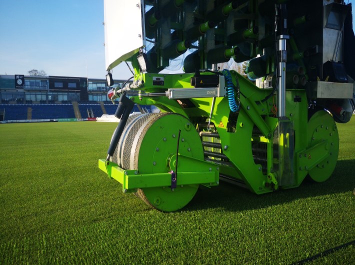 Hybrid Wickets Installed At Glamorgan