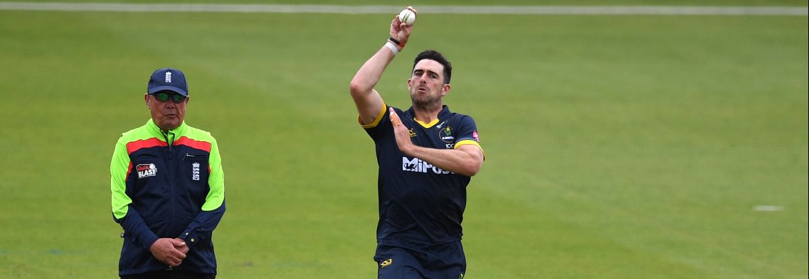 Glamorgan secure first T20 victory of the season