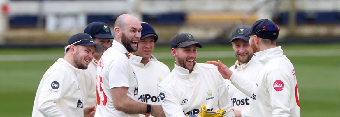Glamorgan take on Derbyshire in mouth-watering first home game